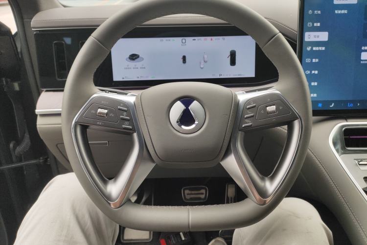 Used Denza N9 2025 Flagship Model Steering Wheel