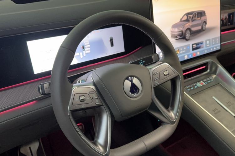 Used Denza N9 2025 Flagship Model Steering Wheel
