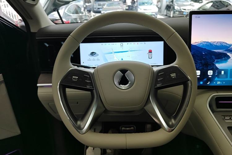 Used Denza N9 2025 Flagship Model Steering Wheel
