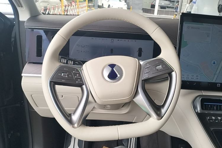 Used Denza N9 2025 Flagship Model Steering Wheel