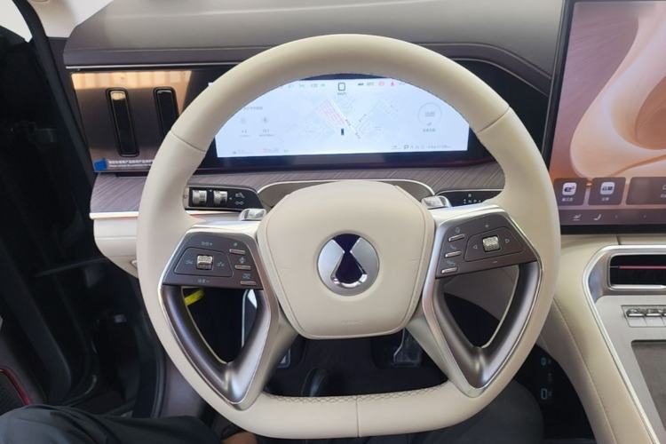 Used Denza N9 2025 Flagship Model Steering Wheel