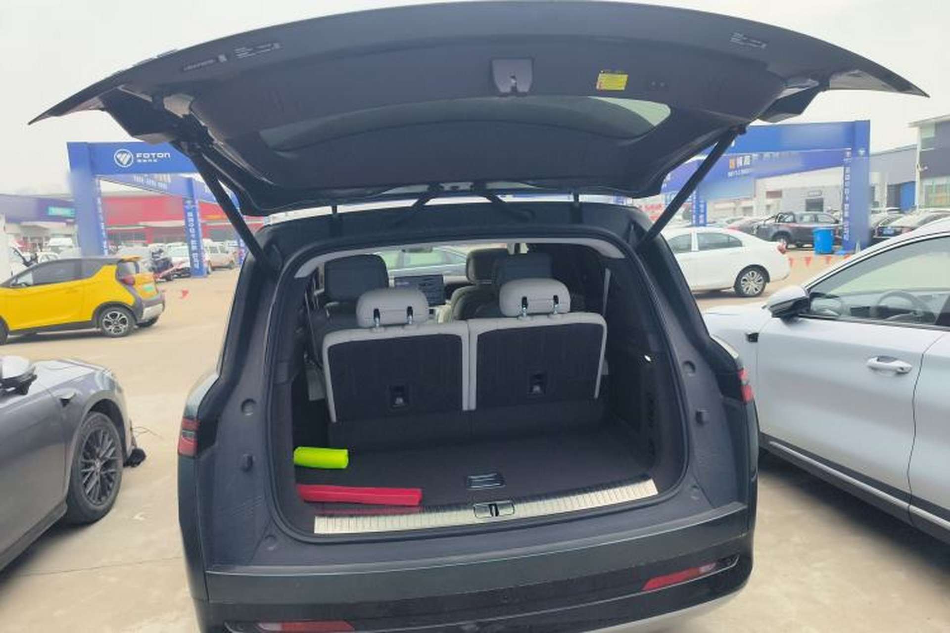 Used Denza N9 2025 Flagship Model Trunk