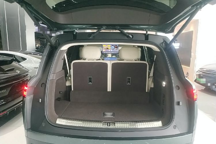 Used Denza N9 2025 Flagship Model Trunk