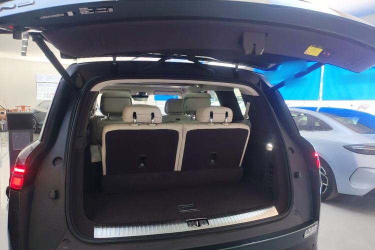 Used Denza N9 2025 Flagship Model Trunk