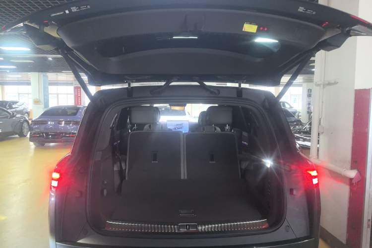 Used Denza N9 2025 Flagship Model Trunk
