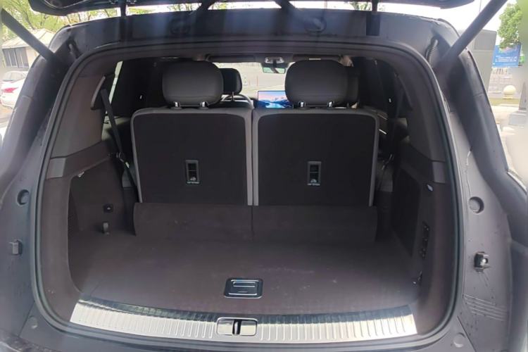 Used Denza N9 2025 Flagship Model Trunk