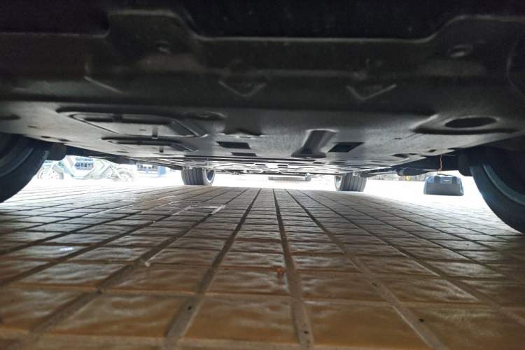 Used Denza N9 2025 Prestige Version Chassis Front