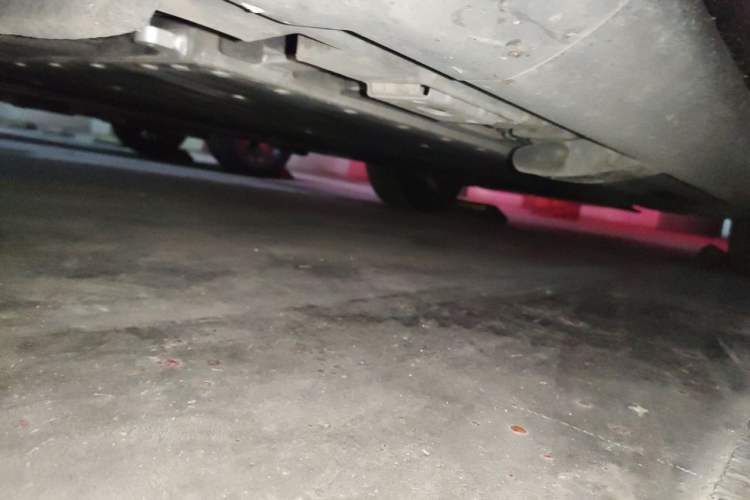Used Denza N9 2025 Flagship Model Chassis Front Left