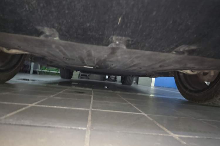 Used Denza N9 2025 Flagship Model Chassis Front