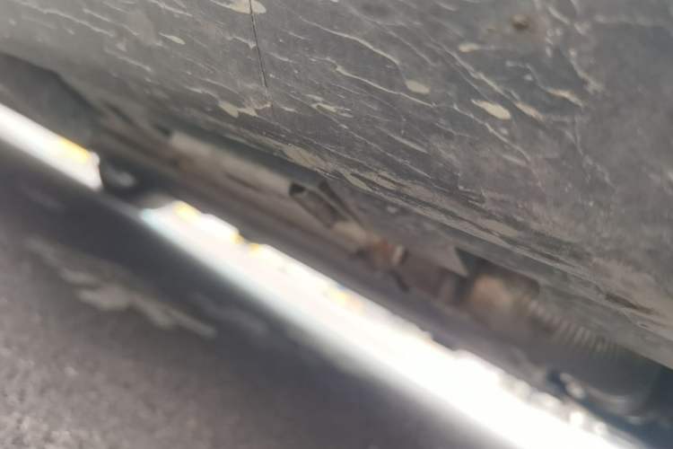 Used Denza N9 2025 Flagship Model Chassis Front Right