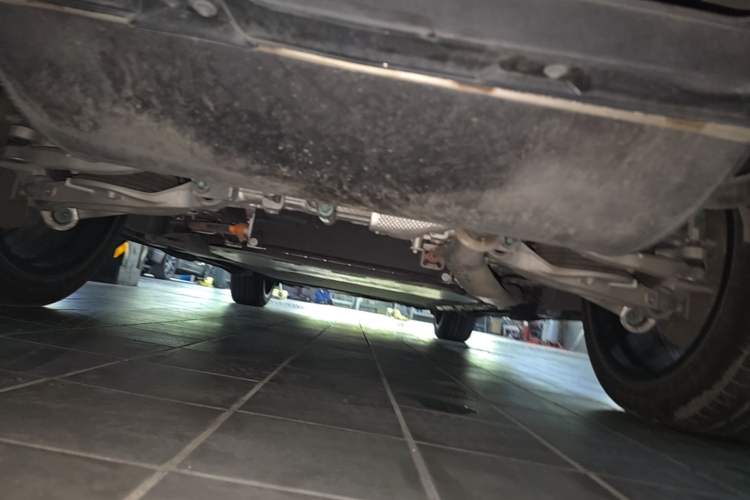 Used Denza N9 2025 Flagship Model Chassis Rear