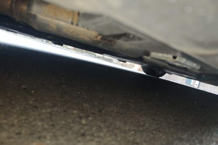 Used Denza N9 2025 Flagship Model Chassis Rear Right