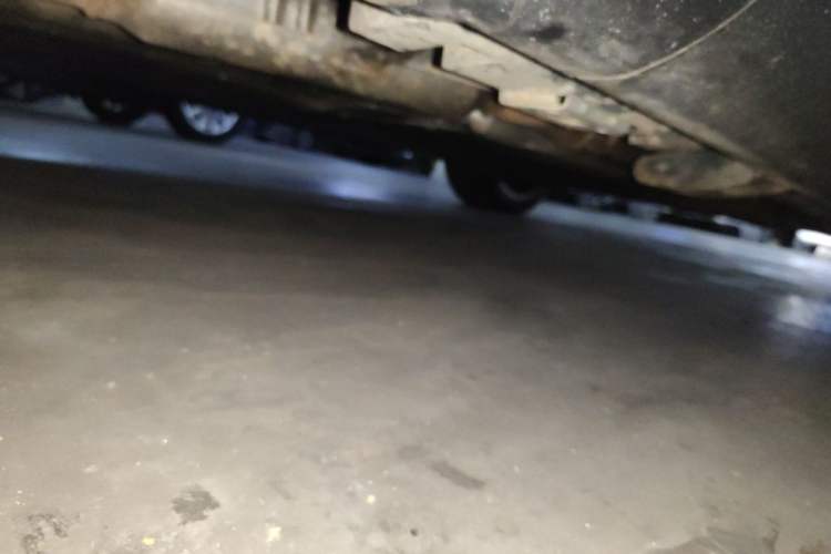 Used Denza N9 2025 Flagship Model Chassis Rear Right