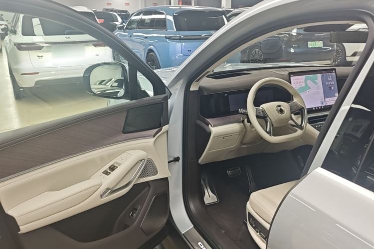 Used Denza N9 2025 Flagship Model Driver Seat