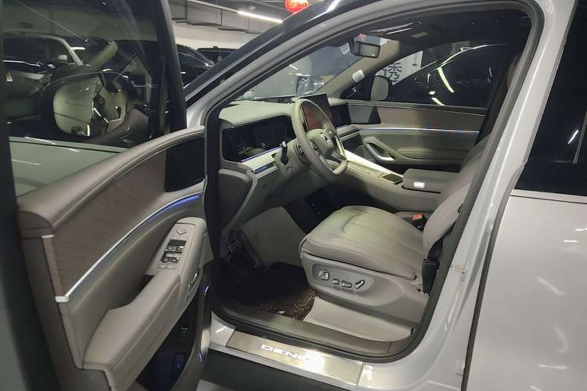 Used Denza N9 2025 Flagship Model Driver Seat