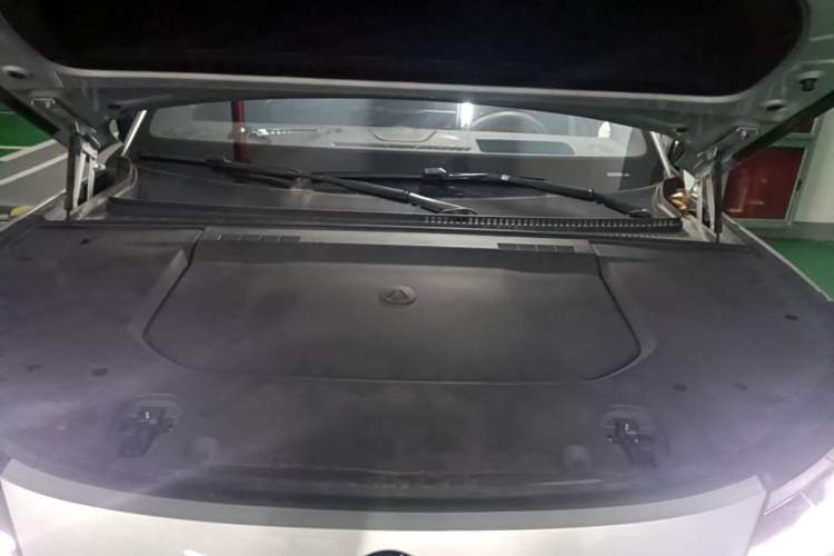 Used Denza N9 2025 Flagship Model Engine Bay