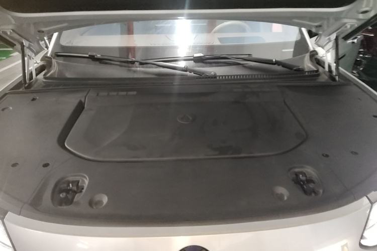 Used Denza N9 2025 Flagship Model Engine Bay