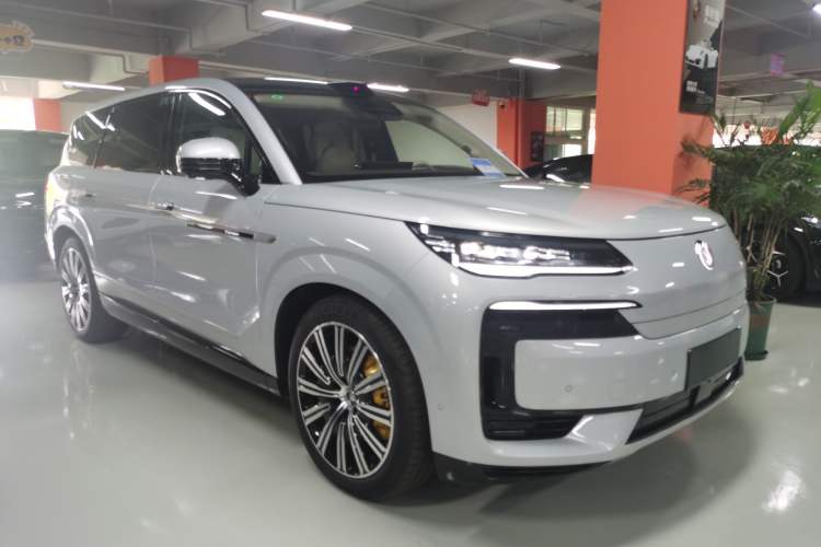 Used Denza N9 2025 Prestige Version Exterior 1