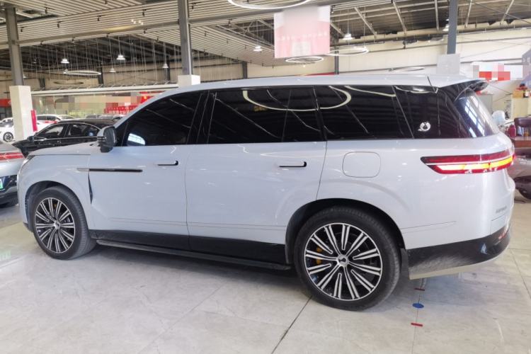 Used Denza N9 2025 Flagship Model Exterior 4
