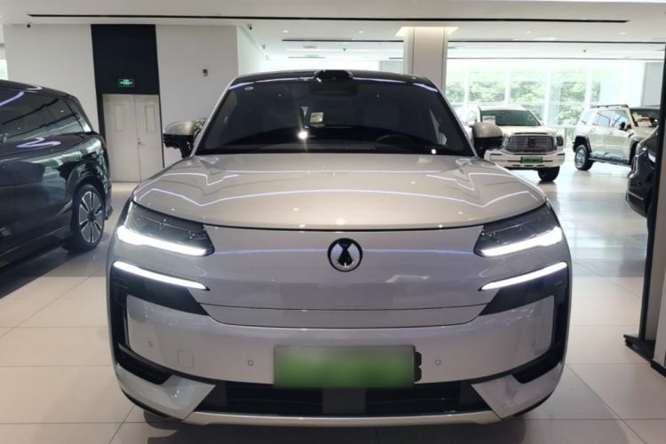 Used Denza N9 2025 Prestige Version Front