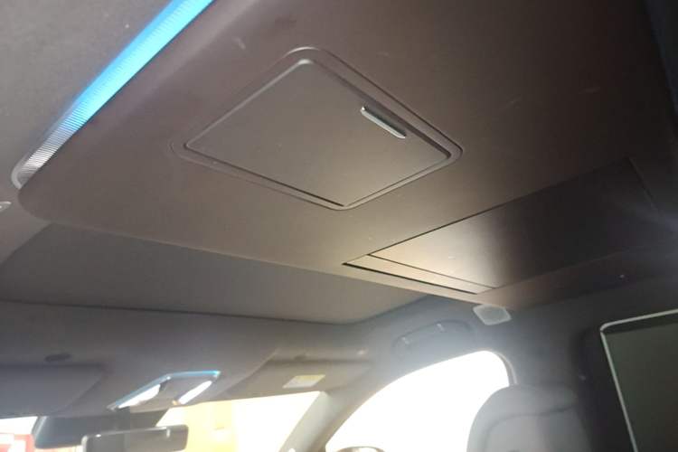 Used Denza N9 2025 Flagship Model Headliner