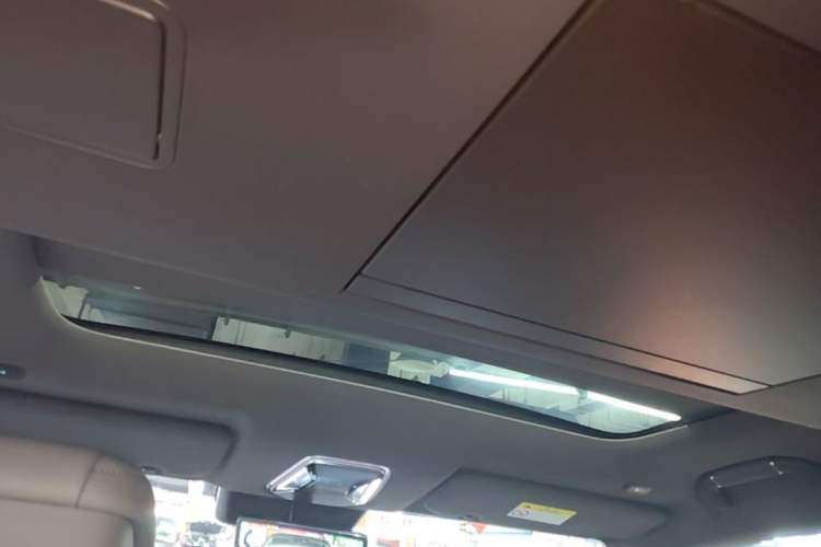 Used Denza N9 2025 Flagship Model Headliner