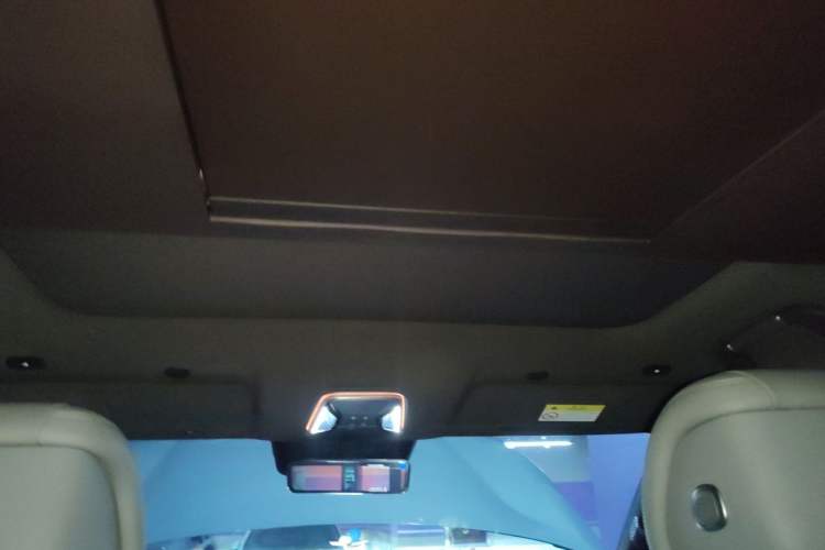 Used Denza N9 2025 Flagship Model Headliner