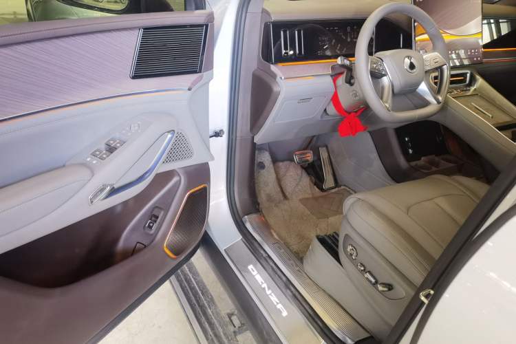 Used Denza N9 2025 Flagship Model Interior 2