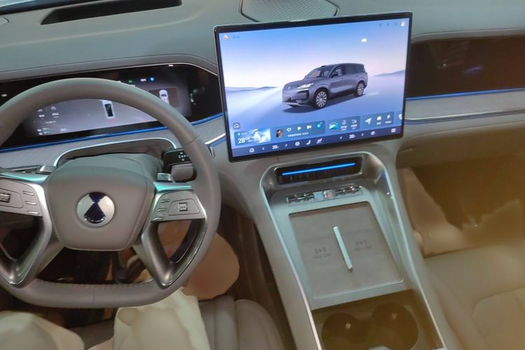 Used Denza N9 2025 Prestige Version Interior 2