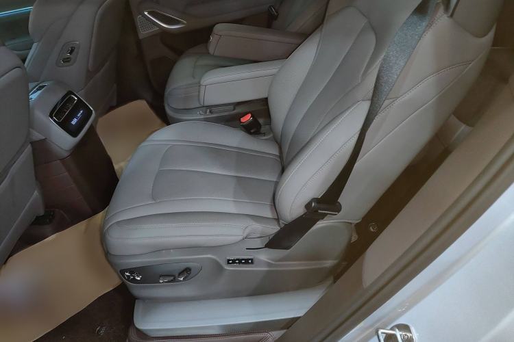 Used Denza N9 2025 Prestige Version Interior 4