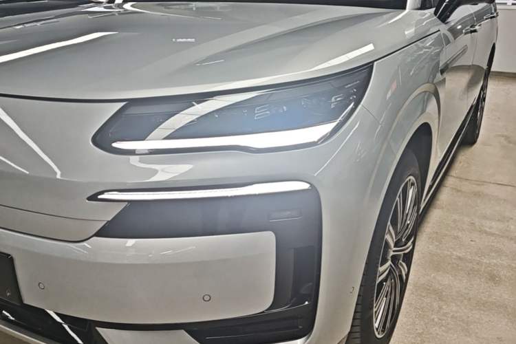 Used Denza N9 2025 Flagship Model Left Front Headlight