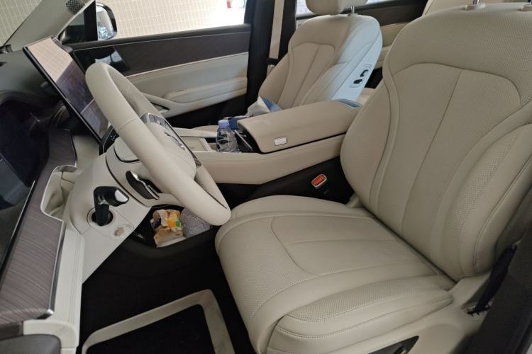 Used Denza N9 2025 Prestige Version Left Front Seat