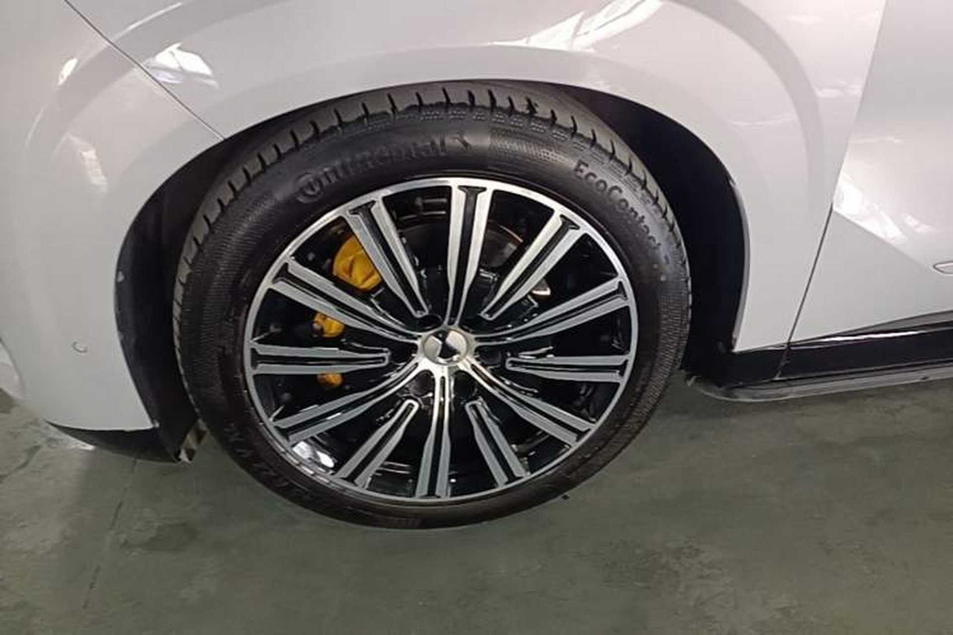 Used Denza N9 2025 Flagship Model Left Front Wheel Hub