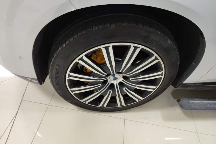 Used Denza N9 2025 Prestige Version Left Front Wheel Hub