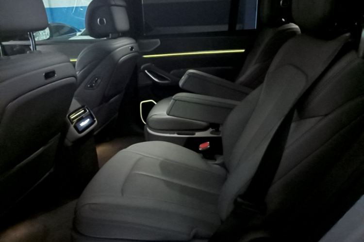 Used Denza N9 2025 Flagship Model Left Rear Seat