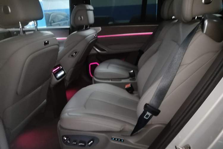 Used Denza N9 2025 Flagship Model Left Rear Seat