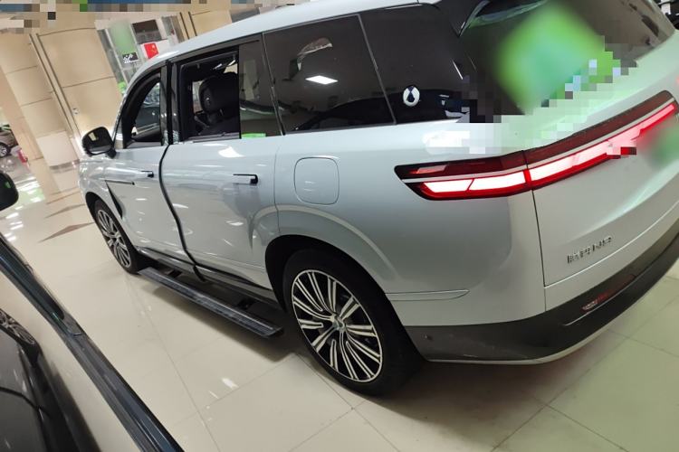 Used Denza N9 2025 Prestige Version Left Side