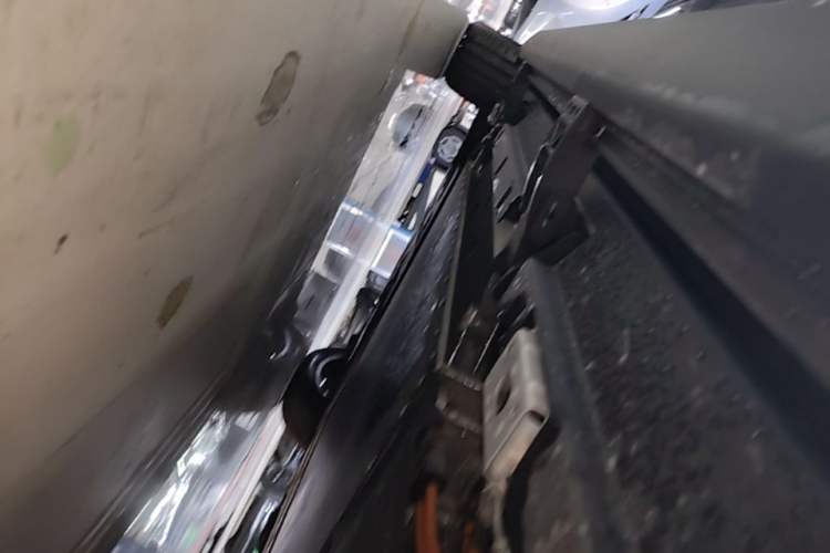 Used Denza N9 2025 Flagship Model Left Side Sill