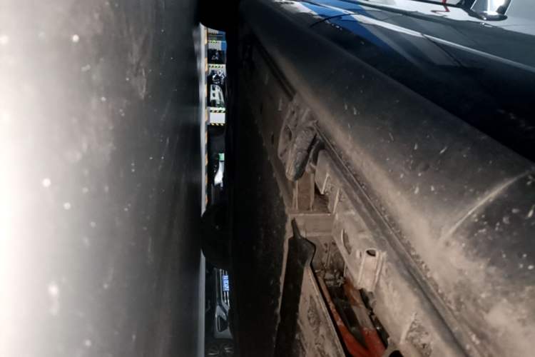 Used Denza N9 2025 Flagship Model Left Side Sill