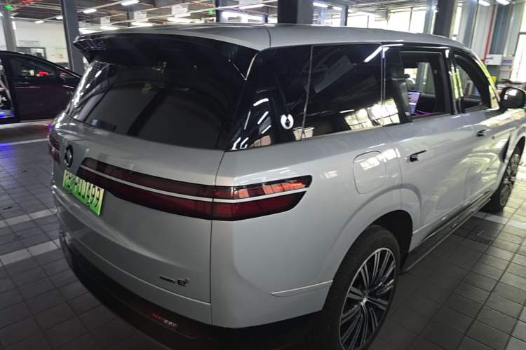 Used Denza N9 2025 Flagship Model Rear Right 45 Deg