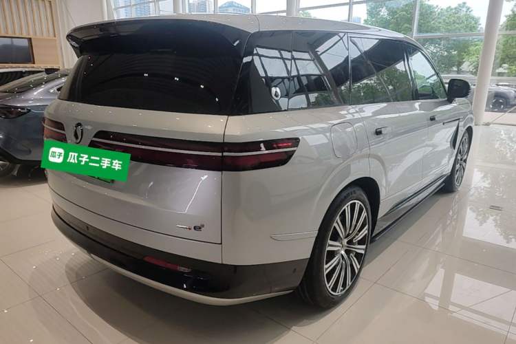 Used Denza N9 2025 Flagship Model Rear Right 45 Deg