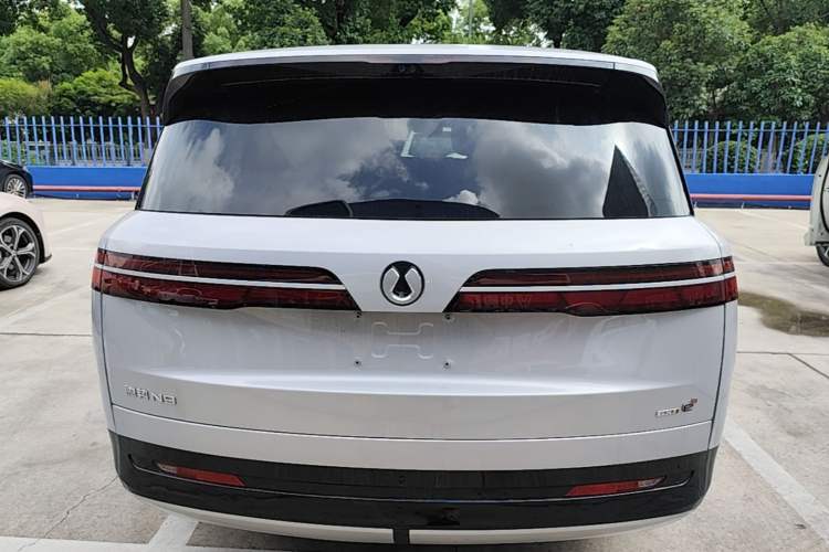 Used Denza N9 2025 Flagship Model Rear