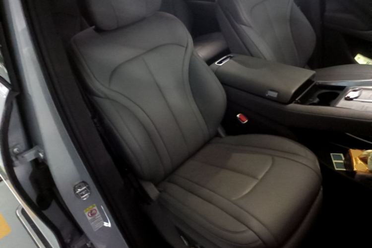 Used Denza N9 2025 Flagship Model Right Front Seat