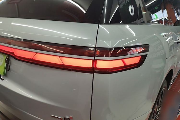 Used Denza N9 2025 Flagship Model Right Rear Taillight