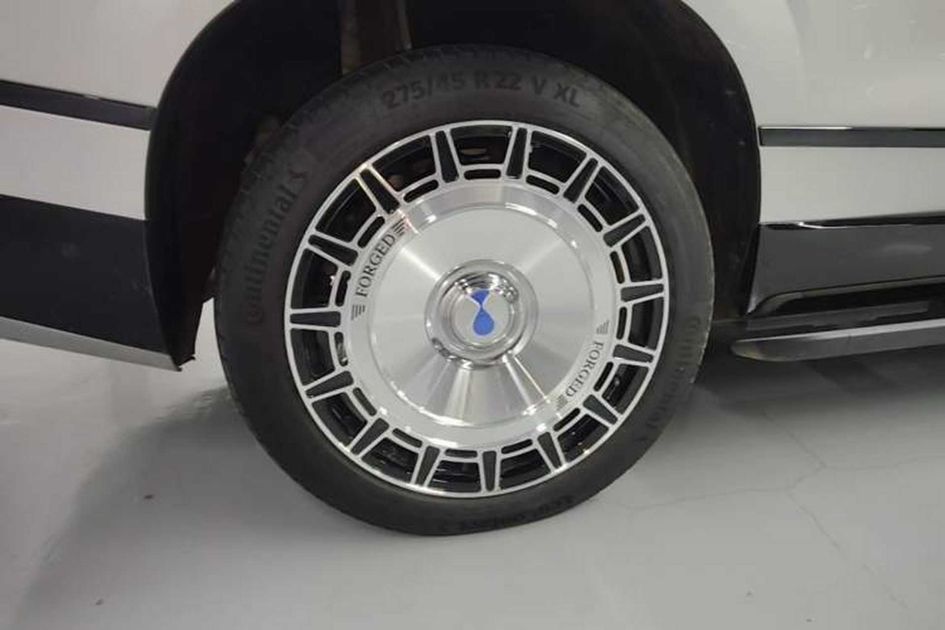Used Denza N9 2025 Flagship Model Right Rear Wheel Hub