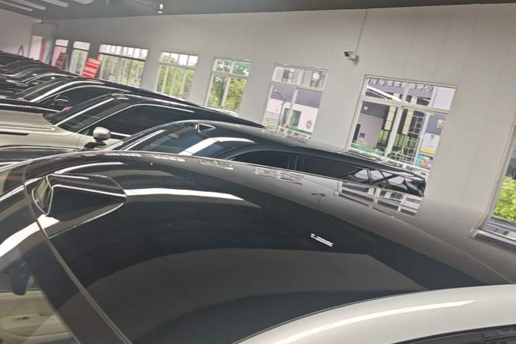 Used Denza N9 2025 Flagship Model Roof