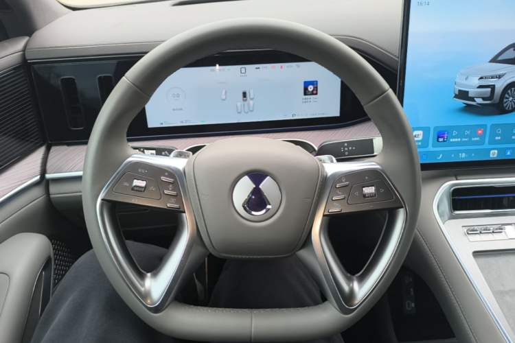 Used Denza N9 2025 Flagship Model Steering Wheel