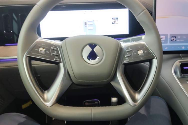 Used Denza N9 2025 Flagship Model Steering Wheel