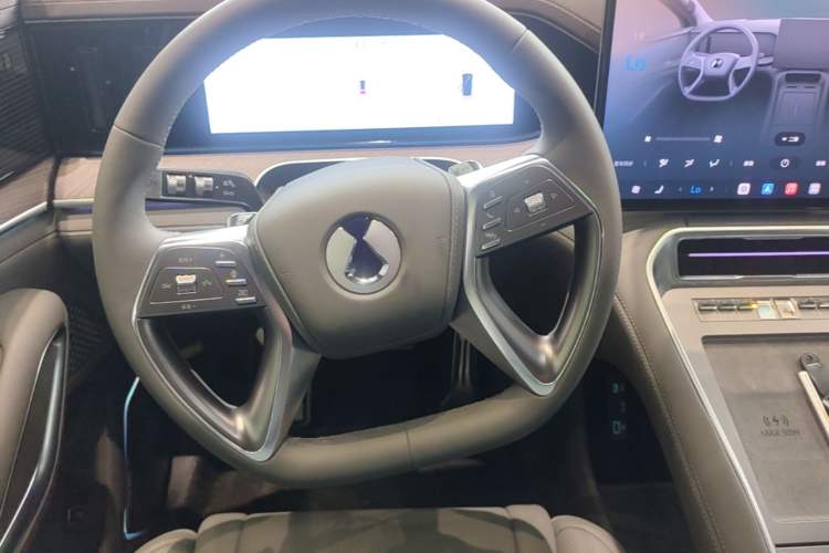 Used Denza N9 2025 Flagship Model Steering Wheel