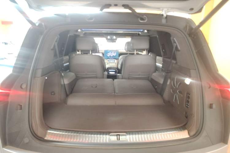 Used Denza N9 2025 Flagship Model Trunk
